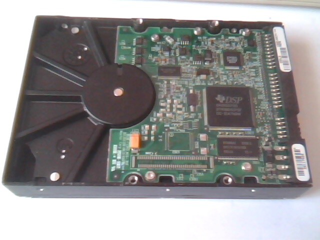 Hard Drive IDE Maxtor 33073H3 YAH814Y0 N256 DiamondMax - image 5