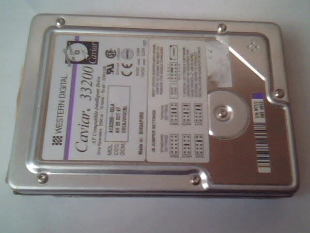 Hard Drive IDE Disk Western Digital Caviar AC33200-32LA CRCAJVHOCBL