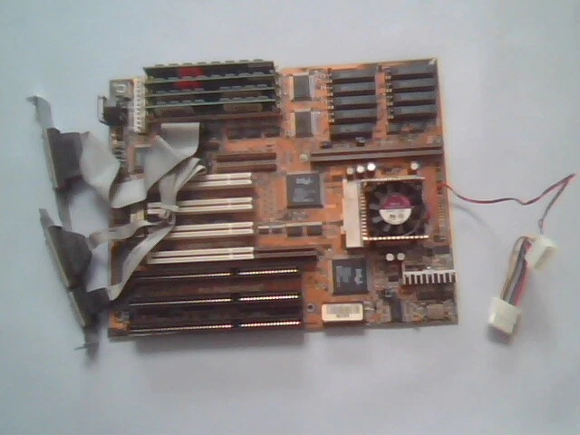 Motherboard Pentium ASUS P/I-P55TP4XEG 2.4 430FX MediaBus 1.2 COIN BATTERY