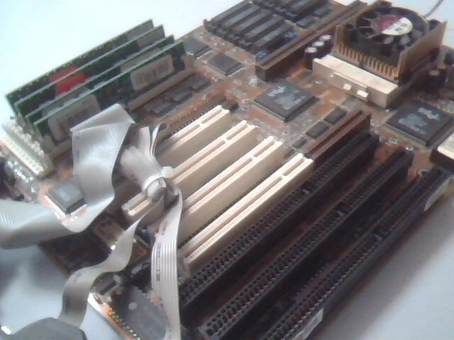 Motherboard Pentium ASUS P/I-P55TP4XEG 2.4 430FX MediaBus 1.2 COIN BATTERY - image 4