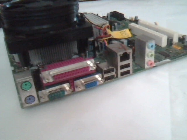 Motherboard Pentium D Intel Desktop Board D45436-307 D946GZIS 2.8GHz - image 4