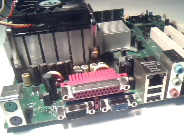 Motherboard P4 Intel D845GVFN/D845PEMY 2.80GHz CPU C77641-103 E210882 845GV - image 2