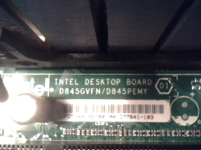 Motherboard P4 Intel D845GVFN/D845PEMY 2.80GHz CPU C77641-103 E210882 845GV - image 5