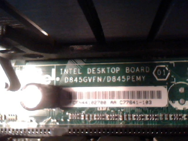 Motherboard P4 Intel D845GVFN/D845PEMY 2.80GHz CPU C77641-103 E210882 845GV - image 6
