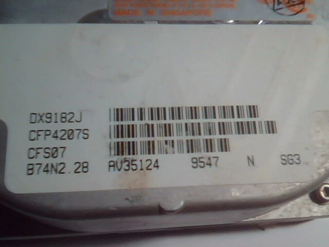 Hard Drive SCSI Disk Conner CFP4207S CFS07 B74N2.28 AV35124 - image 2
