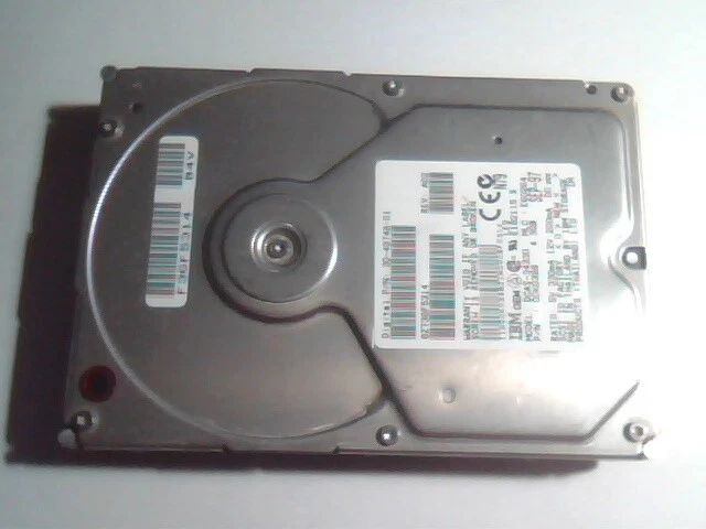 Hard Drive SCSI Disk IBM DCAS-34330 00K0398 E182115 DEC 30-48748-01