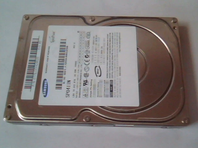 Hard Drive IDE Samsung Spinpoint SP0411N 0779J1CX429520