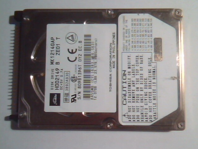 2.5 Hard Drive IDE Toshiba HDD2149 MK1214GAP 3892A930