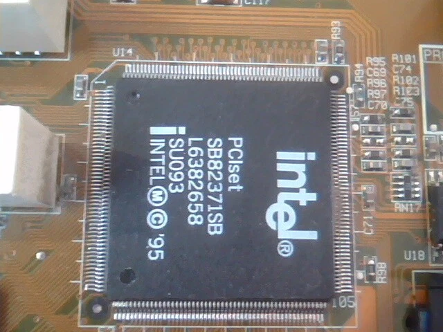 Pentium Motherboard Socket7 FIC PT-2006 v2.3 430VX wCPU - image 5