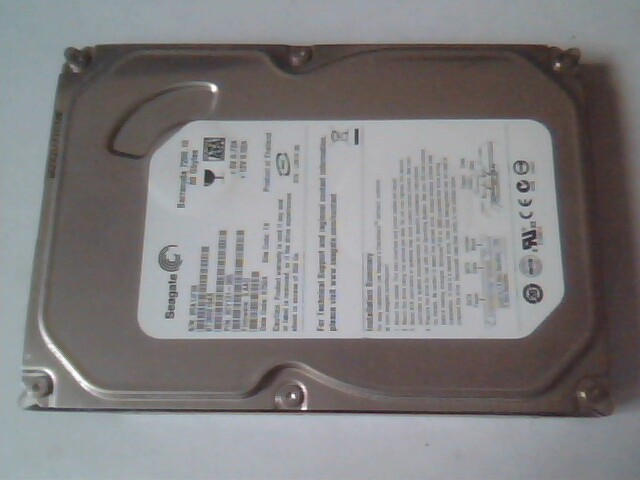 Hard Drive SATA Disk Seagate Barracuda 7200.10 ST380815AS 9CY131.305 STX-L3510