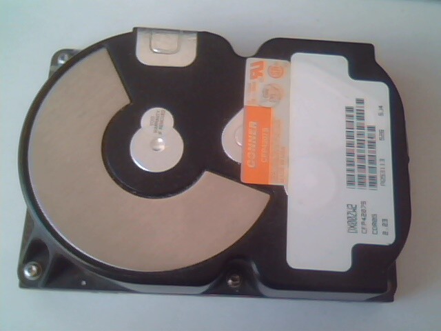 Hard Drive SCSI Disk Conner CFP4207S CDR05 AQ53113 2.23 SJ4 37150-002