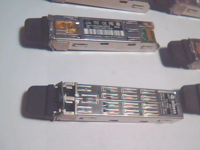 (8) Infineon 2G 2Gb SFP GBIC Transceiver V23848-M305-C56W Tri-Rate Lot of 8 pcs - image 4