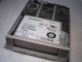 Quantum DLT-VS80 80 SCSI Tape Drive BHHAA-YF F/W:64 70-85582-11 HP DEC