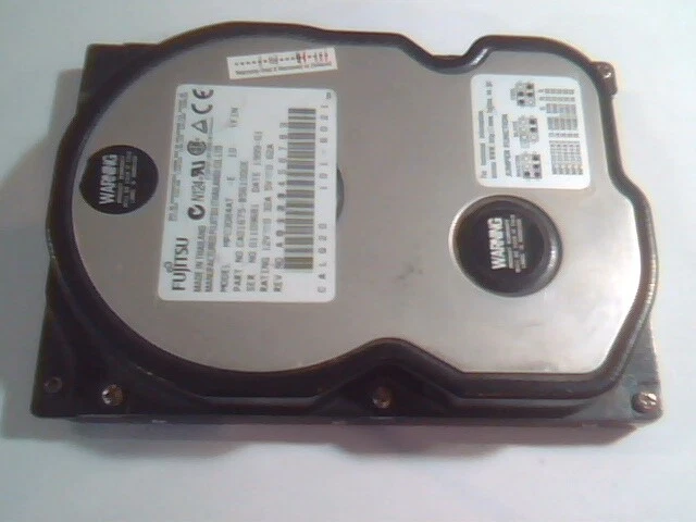 Hard Disk Drive IDE Fujitsu MPC3084AT CA01675-B561000E CALQ20 101-6021 YFIN HDD