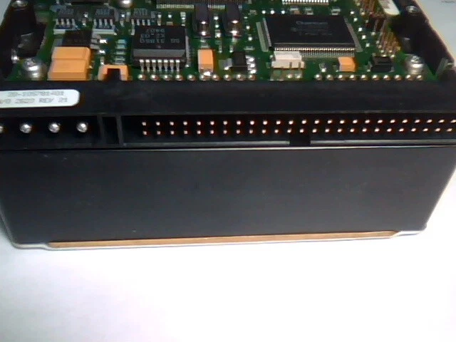 Hard Drive Disk SCSI Quantum Empire Series EM21S011-01-B 2100S 2GB 50-pin 3.5 - image 4