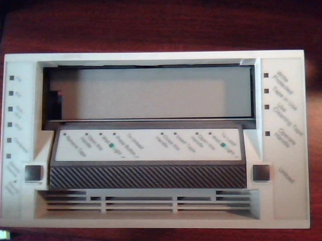 DLT Tape Drive Quantum TH5AA-HY 3702848-02 70-32048-08 B03 SCSI SE Standalone - image 4