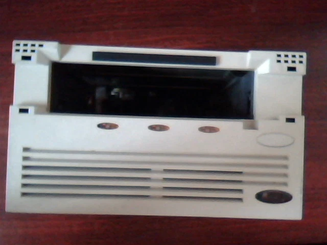 DLT Tape Drive Quantum TR-S13XA-EG A10 70-80016-06 SDLT Series B02 SCSI LVD - image 2