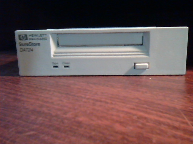 SCSI DAT Tape Drive HP C1555A/B C1555-60003 3730 LR182546 C1537-66001 3642