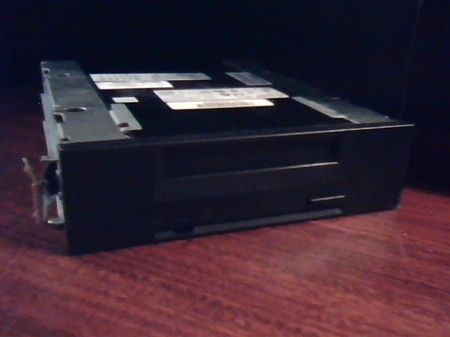 SCSI DAT Tape Drive Seagate Scorpion STD2401LW TC4200-322 5502358 JP032001