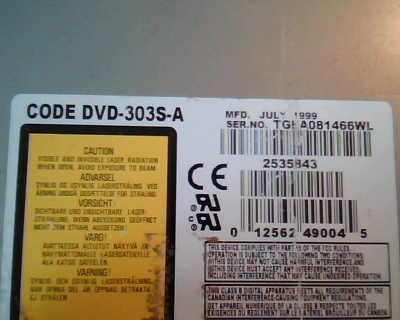 Code DVD-303S-A DVD-303S DVD ROM Drive Pioneer SCSI 2535843 E99677