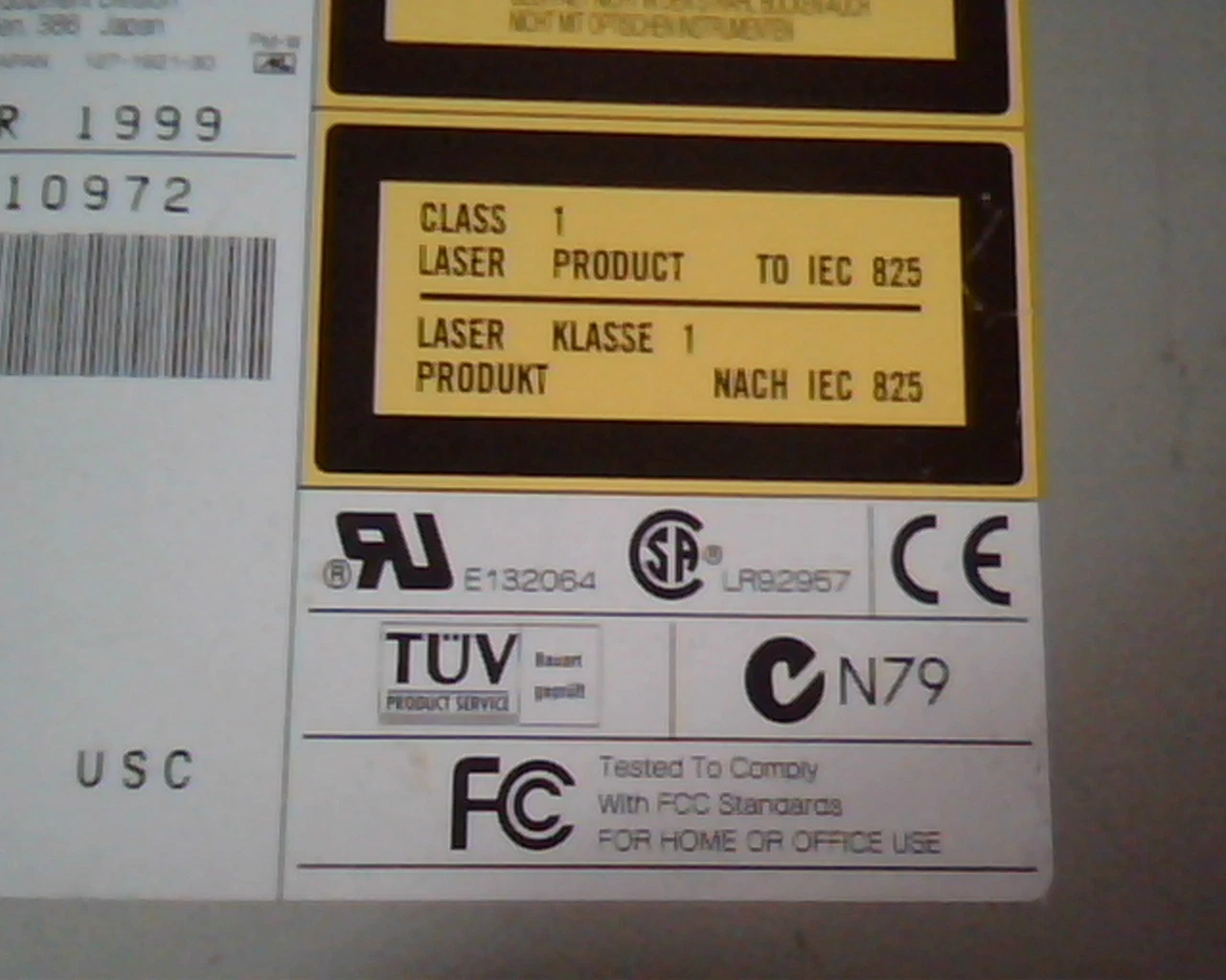 Plextor PX-32TSi CD-ROM Drive 0102 97H7795 97H7796 Nov1999 SCSI 32x - image 2