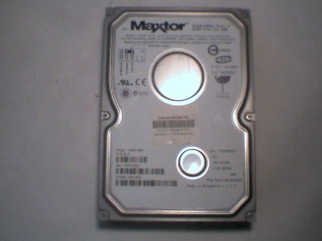 Hard Drive IDE Maxtor DiamondMax Plus 9 80GB YAR41BW0 N,M,B,D E4FYA 24JAN2003