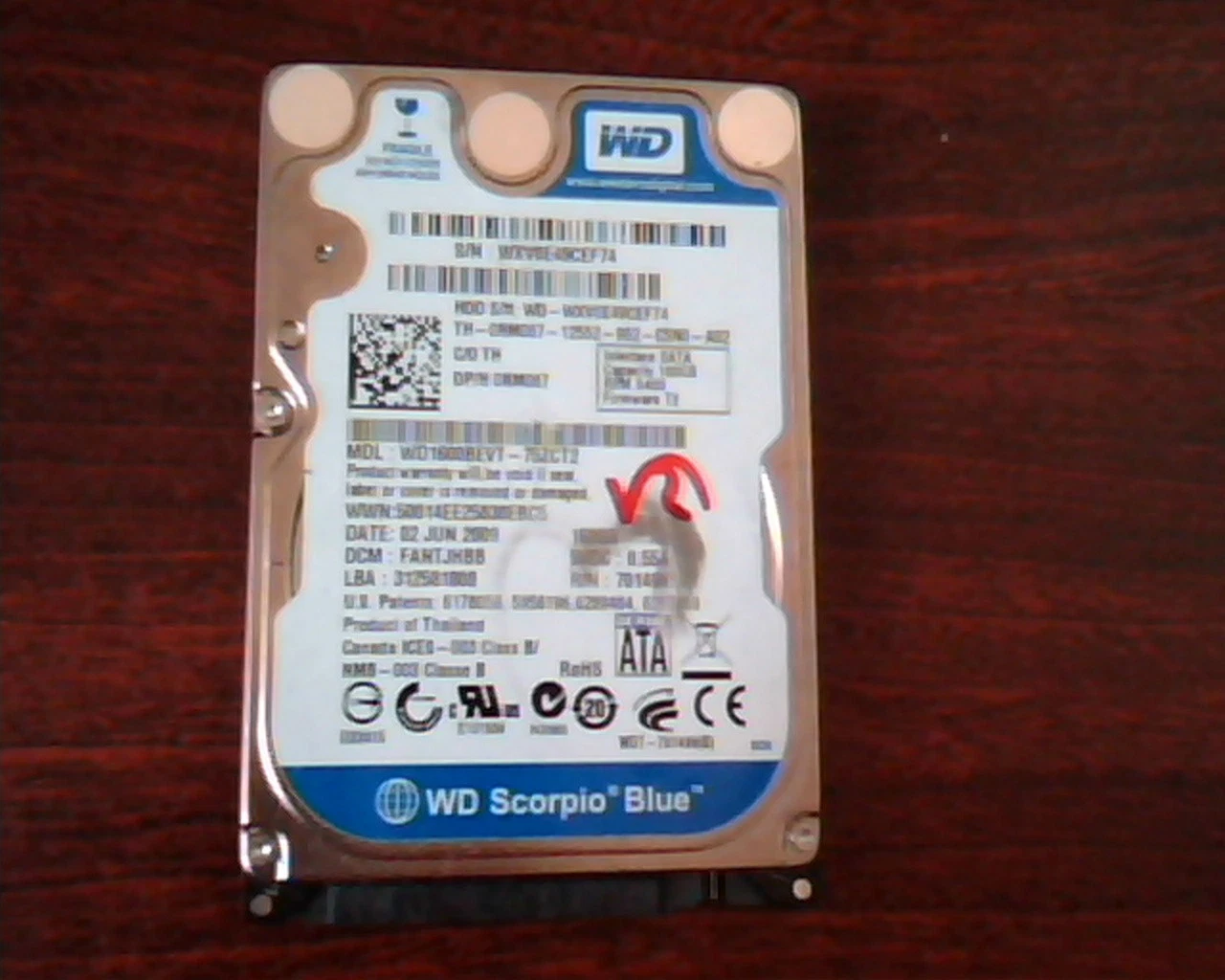 2.5 Hard Drive SATA Western Digital Scorpio WD1600BEVT-75ZCT2 HHCT2BBB 312581808