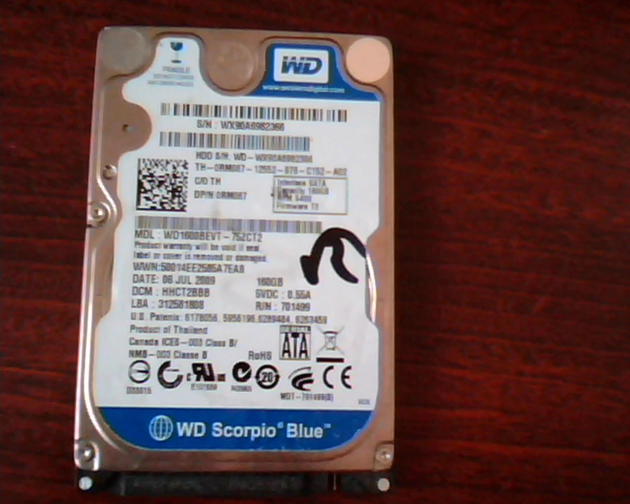 2.5 Hard Drive SATA Western Digital Scorpio WD1600BEVT-75ZCT2 HHCT2BBB 312581808 - image 2