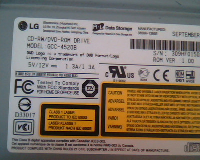 LG CD-RW/DVD-ROM Drive GCC-4520B 1.00 Sept 2003 HL 3850H-1385E D33017 Rewritable