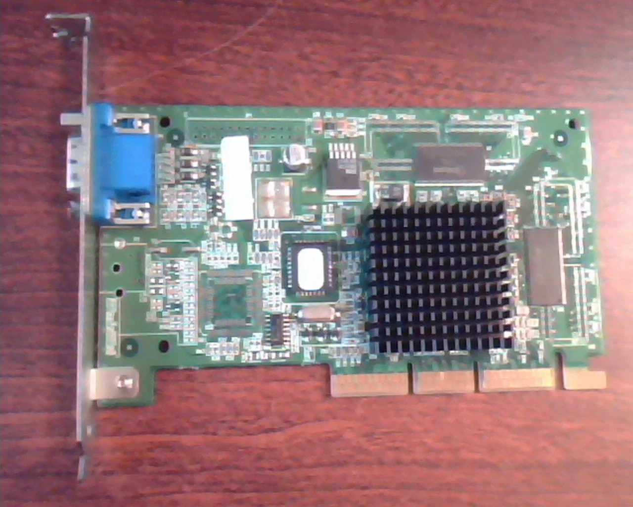 AGP card IBM FRU 19K5340 NVIDIA 180-P0009-0000-C03 Video adapter 16MB