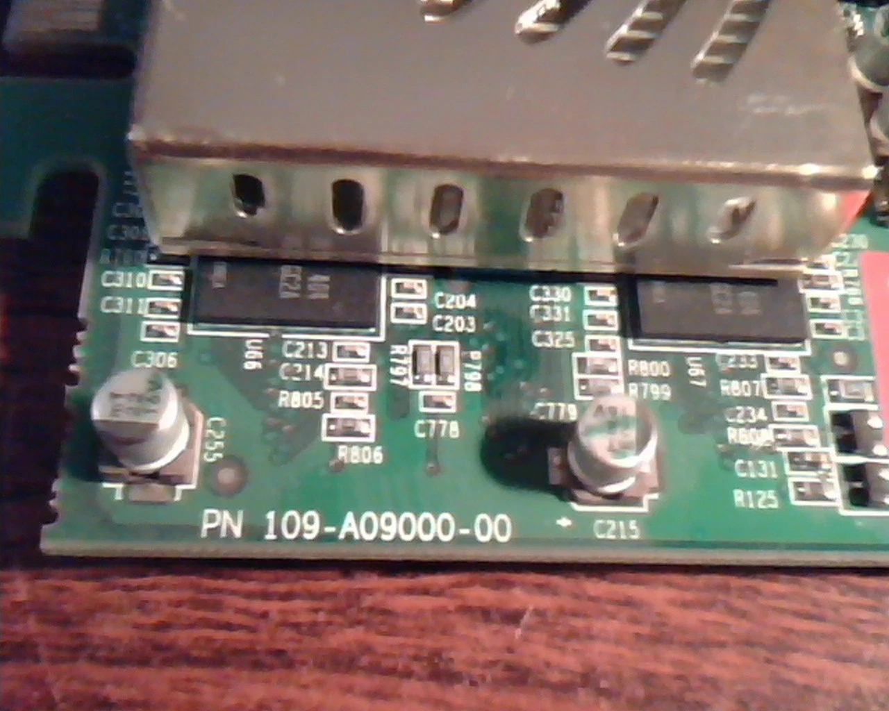 AGP card ATI Radeon AIW 9600 XT 128M 102A0900300 099573 FM TV AM 109-A09000-00 - image 2
