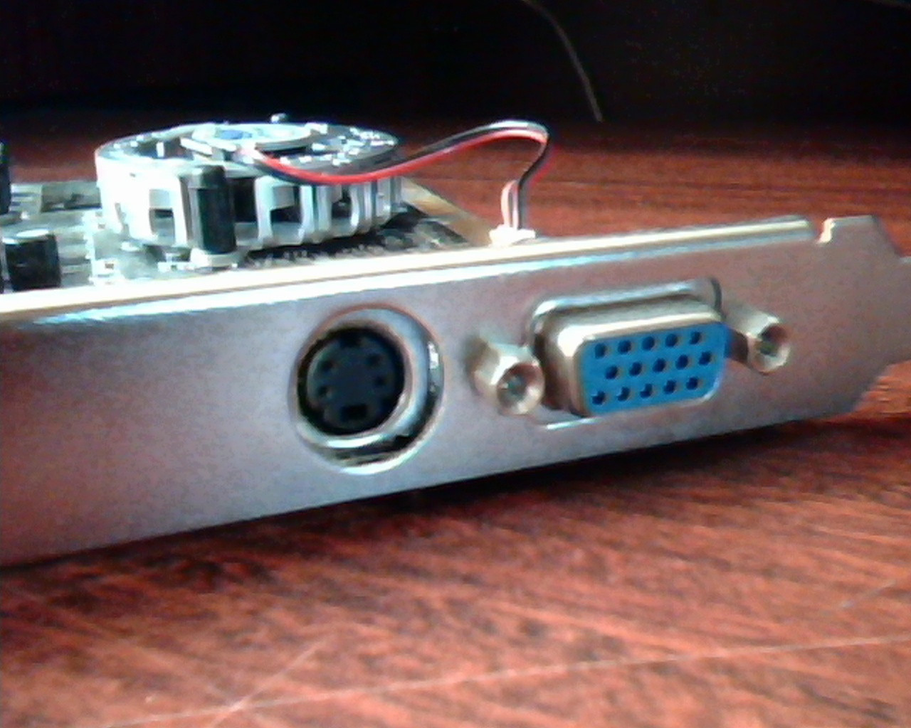 AGP card Sapphire KOB N884XTM-64H GF4 MX440 8X 64MB SSR TV VGA Video - image 4