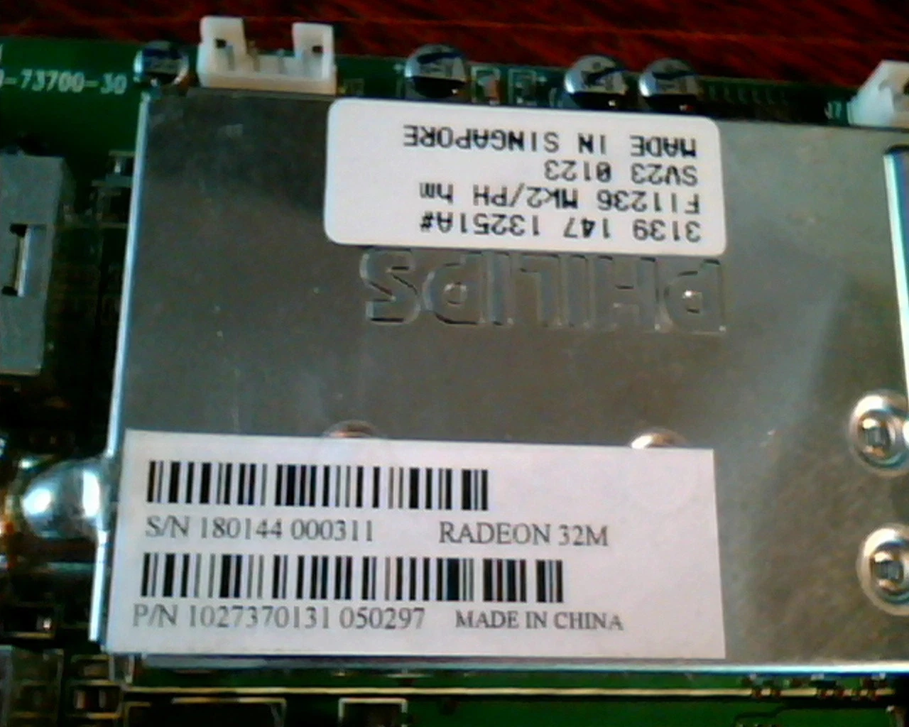 AGP card ATI Radeon 32M F11236 Mk2/PH 109-73700-30 1027370131 DVI Vid-out Video - image 2
