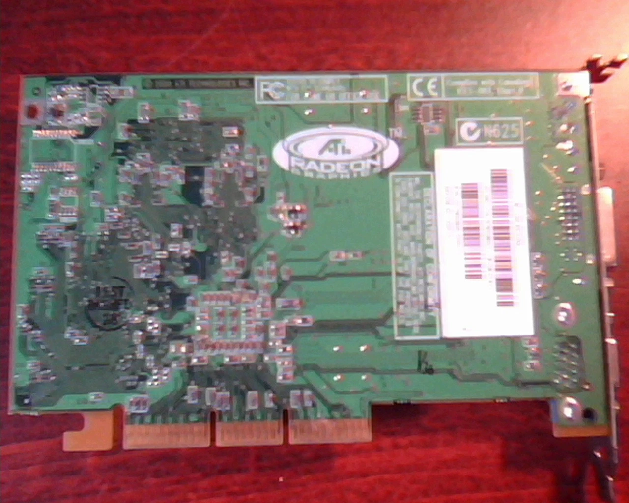 AGP card ATI Radeon 109-78500-00 RV100 SD32M 1027850800 N625 DVI VGA S-Video - image 4