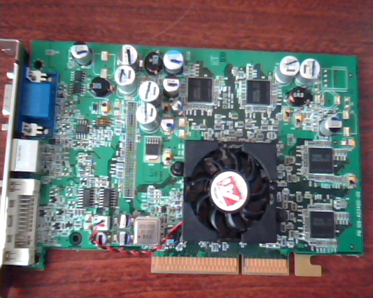 AGP card ATI Radeon 9600 Pro 128M 109-A03400-00 102A0340700 Video DVI VGA