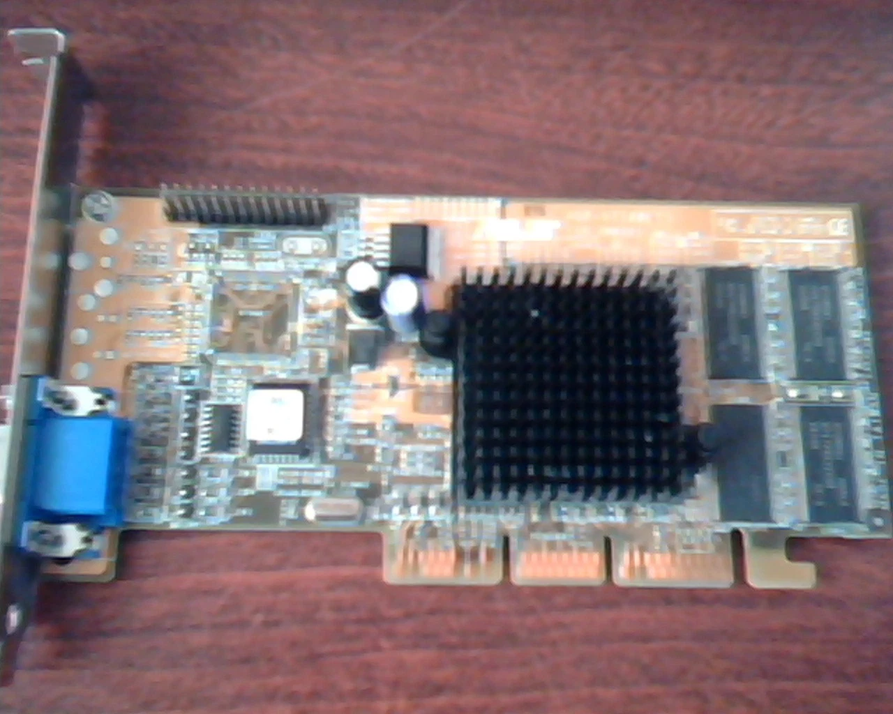 AGP card ASUS AGP-V7100 (T) SD 2MX32 09A180-C1V0DM-A01-00839 VGA
