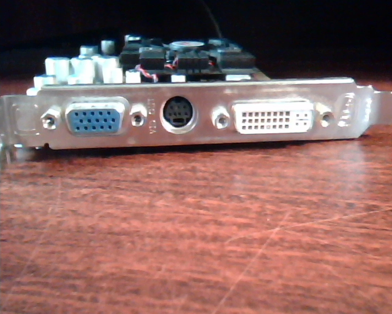 AGP card ATI Radeon 109-94200-30 Rev A02 1029421933 DVI TV VGA - image 5