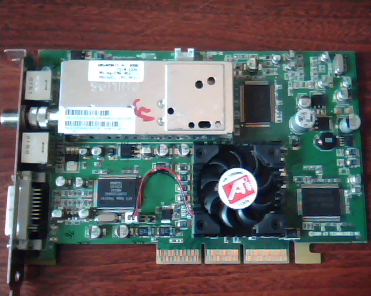 AGP card AIW 8500DV 64M DDR 109-83900-00 ATI Rage Theater DVI Vid-out CATV