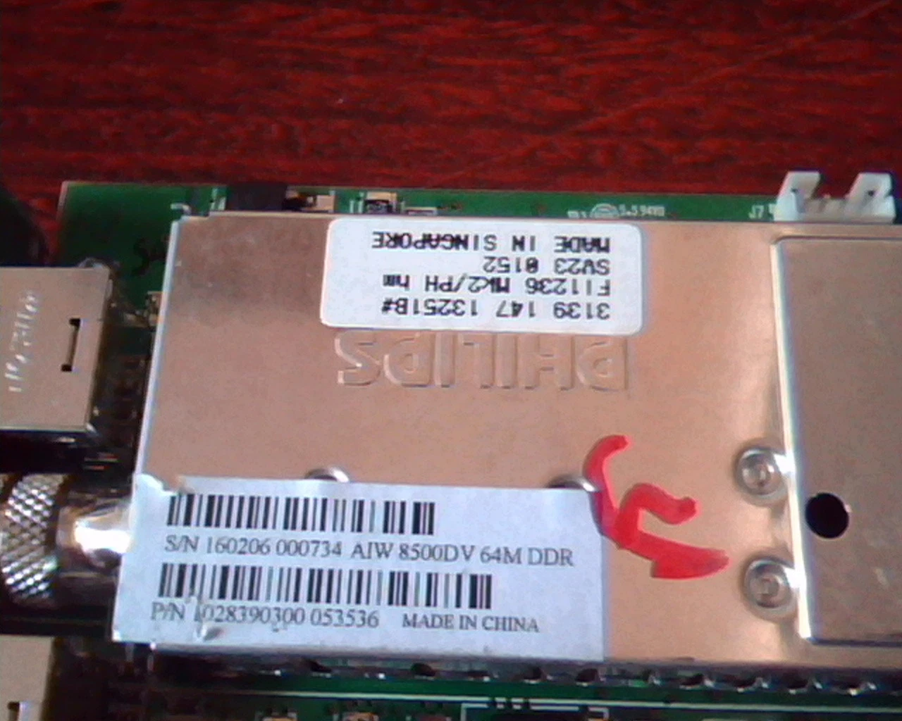 AGP card AIW 8500DV 64M DDR 109-83900-00 ATI Rage Theater DVI Vid-out CATV - image 2