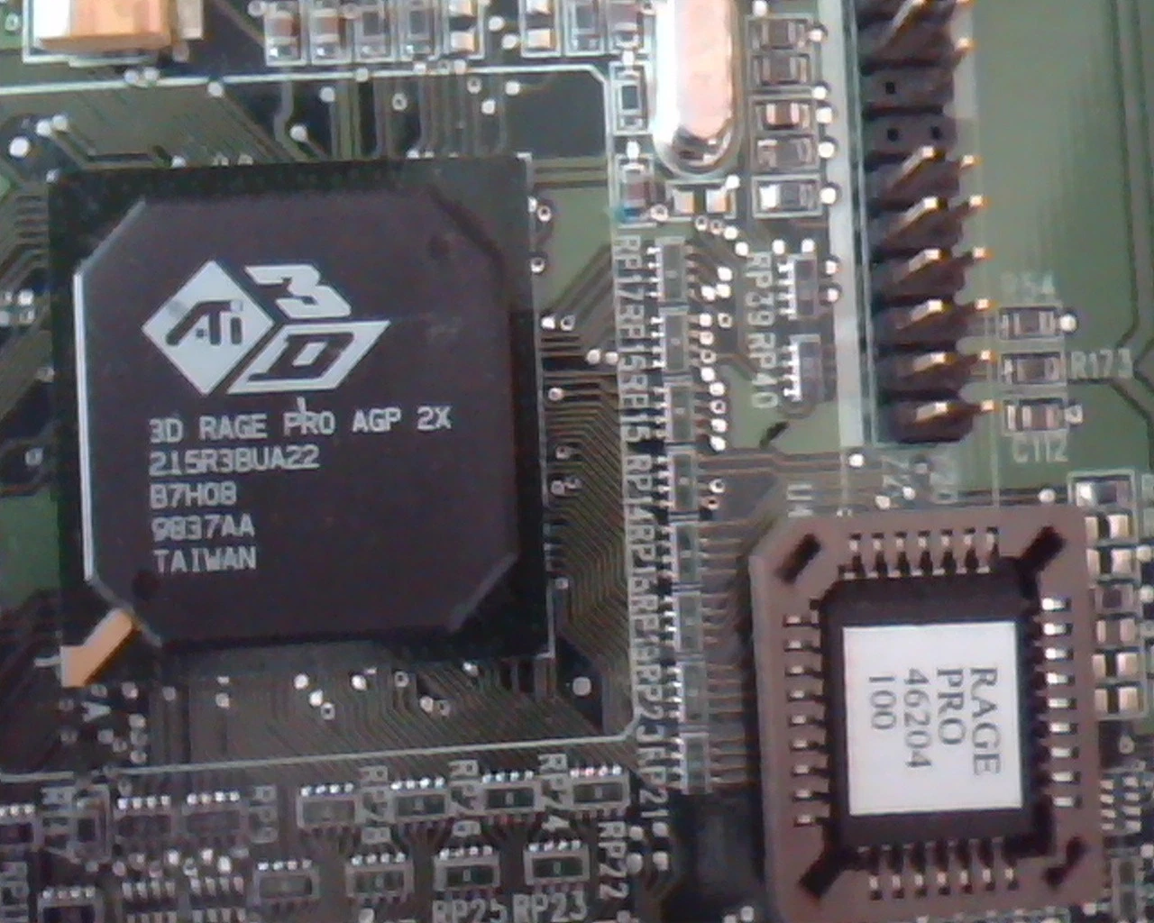 AGP card ATI 109-46200-00 Rage Pro 3D 2X 46204 A008-VCRAGEAIP4XL VGA I/O - image 3