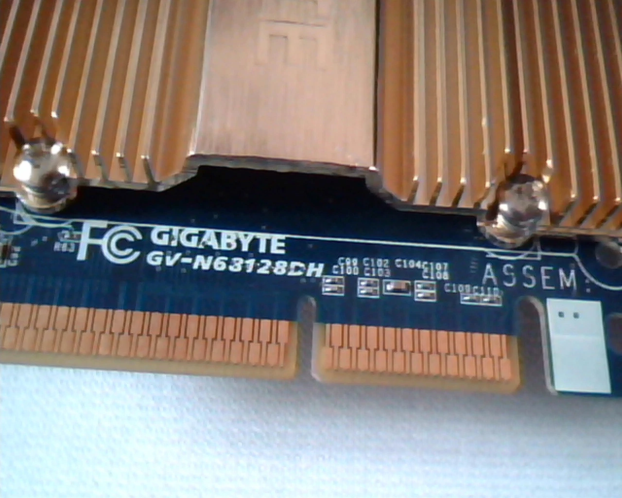 AGP card Gigabyte GV-N63128DH Rev 1.2 128 DVI VGA TV GV-N63 D33006 - image 3