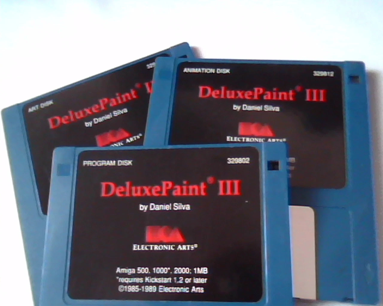 Floppy Disk DeluxePaint III 3 by Daniel Silva Electronic Arts program Amiga - image 2