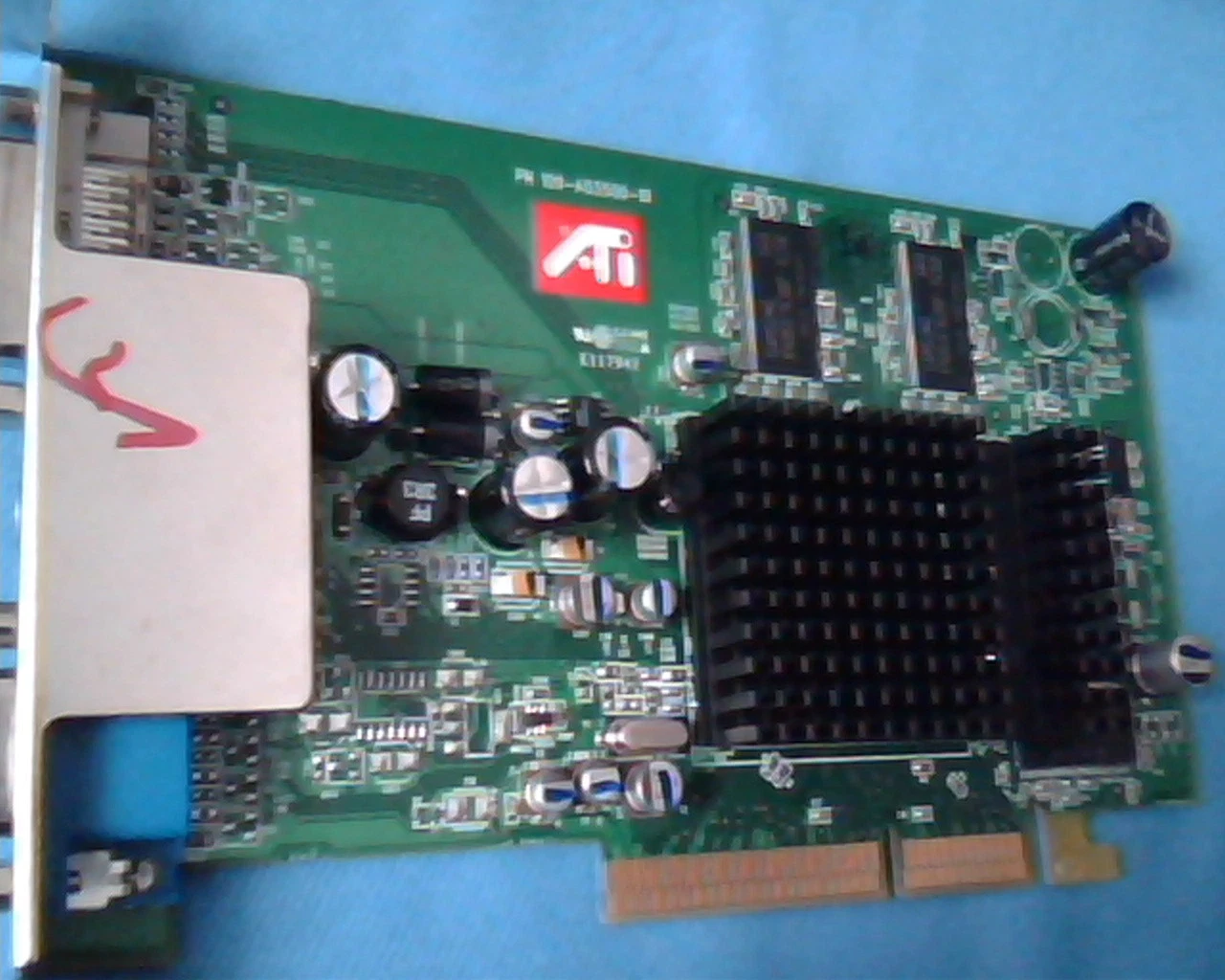 AGP card ATI 109-A03500-10 Radeon 9550XL 256MB 102A0352312 DVI VGA TV
