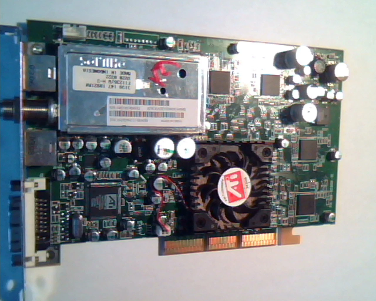 AGP card AIW Radeon 9000 64MB 109-95900-10 ATI Theater 200 DVI CATV Video