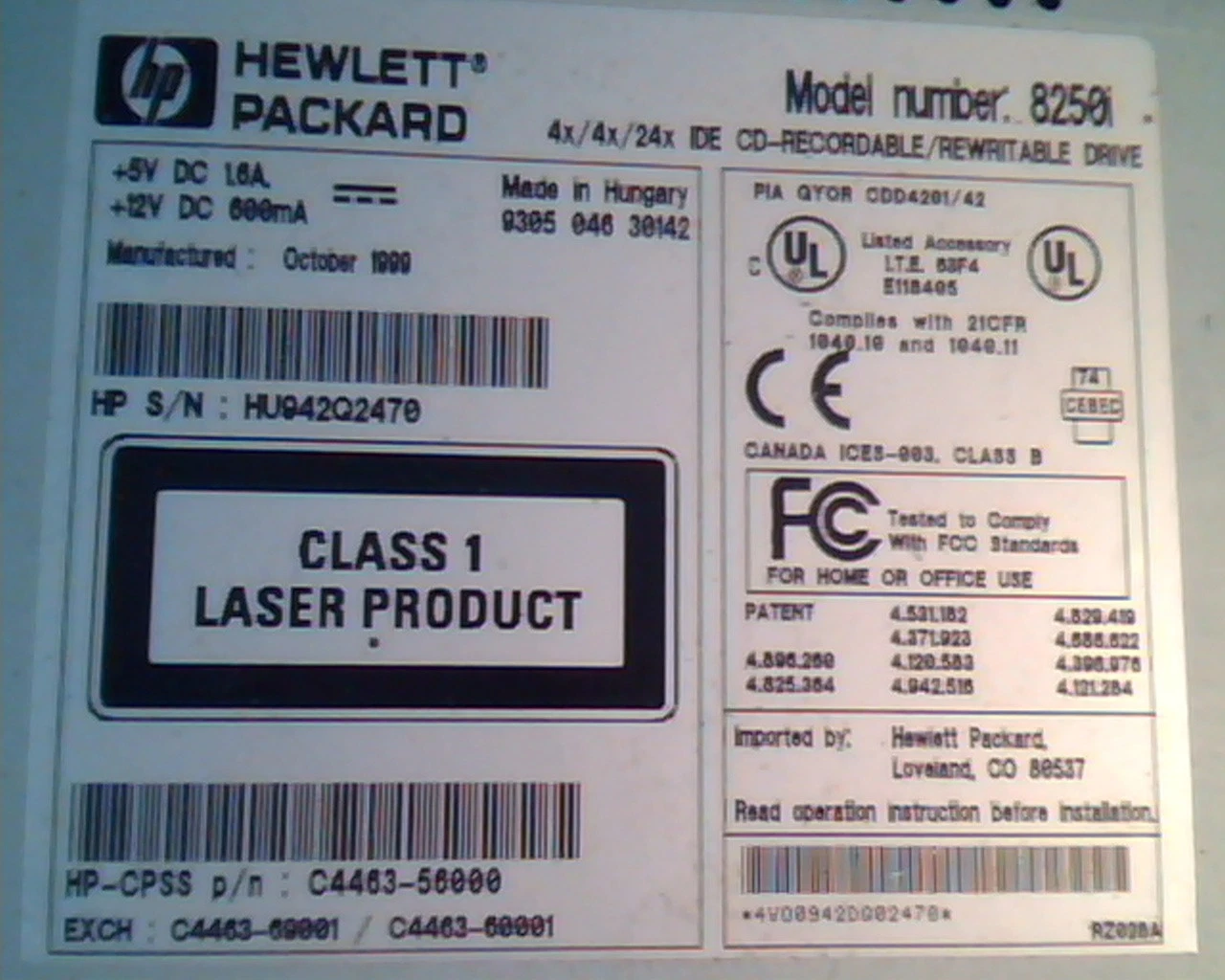 Hewlett Packard 8250i IDE CD-Recordable Rewritable Drive Oct1999 C4463-56000 - image 2