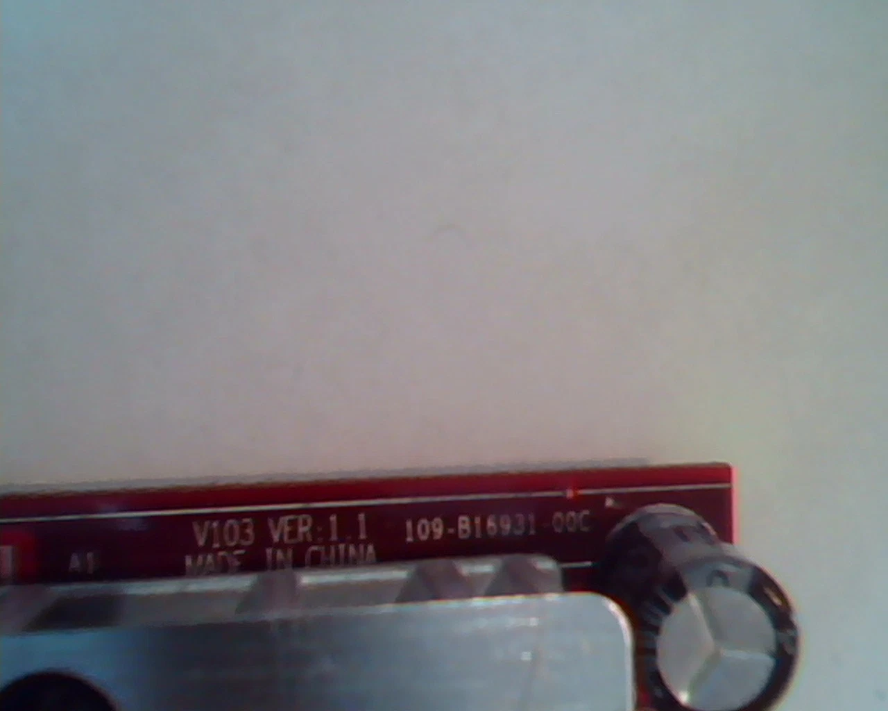 PCI-E Video Graphics Card Model V103 109-B16931-00C DVI S-Video FRU 43C0260 - image 3