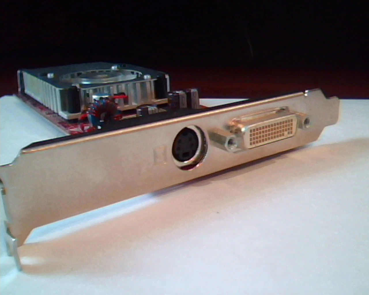 PCI-E Video Graphics Card Model V103 109-B16931-00C DVI S-Video FRU 43C0260 - image 5