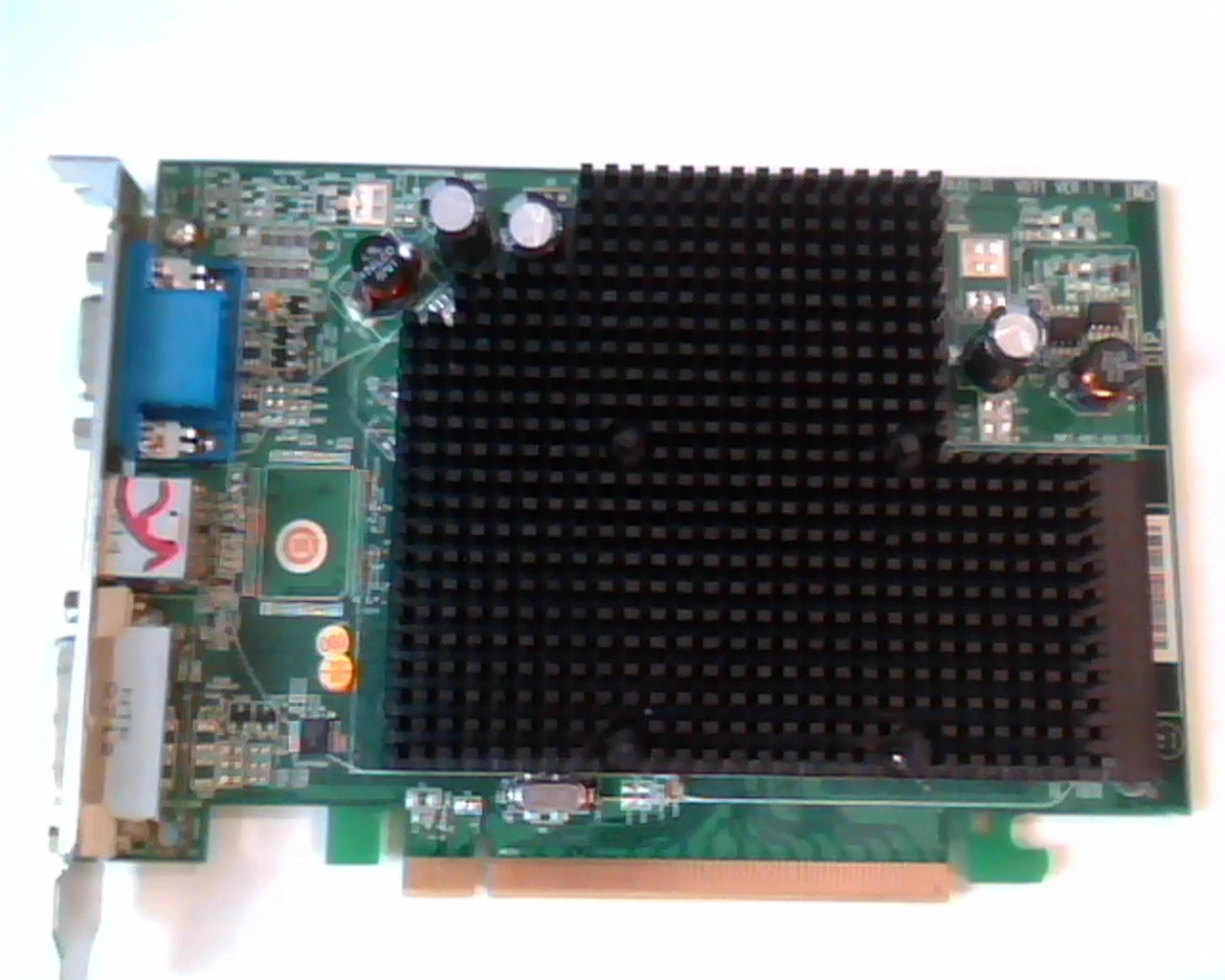 PCI-E express card ATI 109-A67631-31 V071 Ver 1.1 ATI-102-A676 Rev A00 VGA DVI