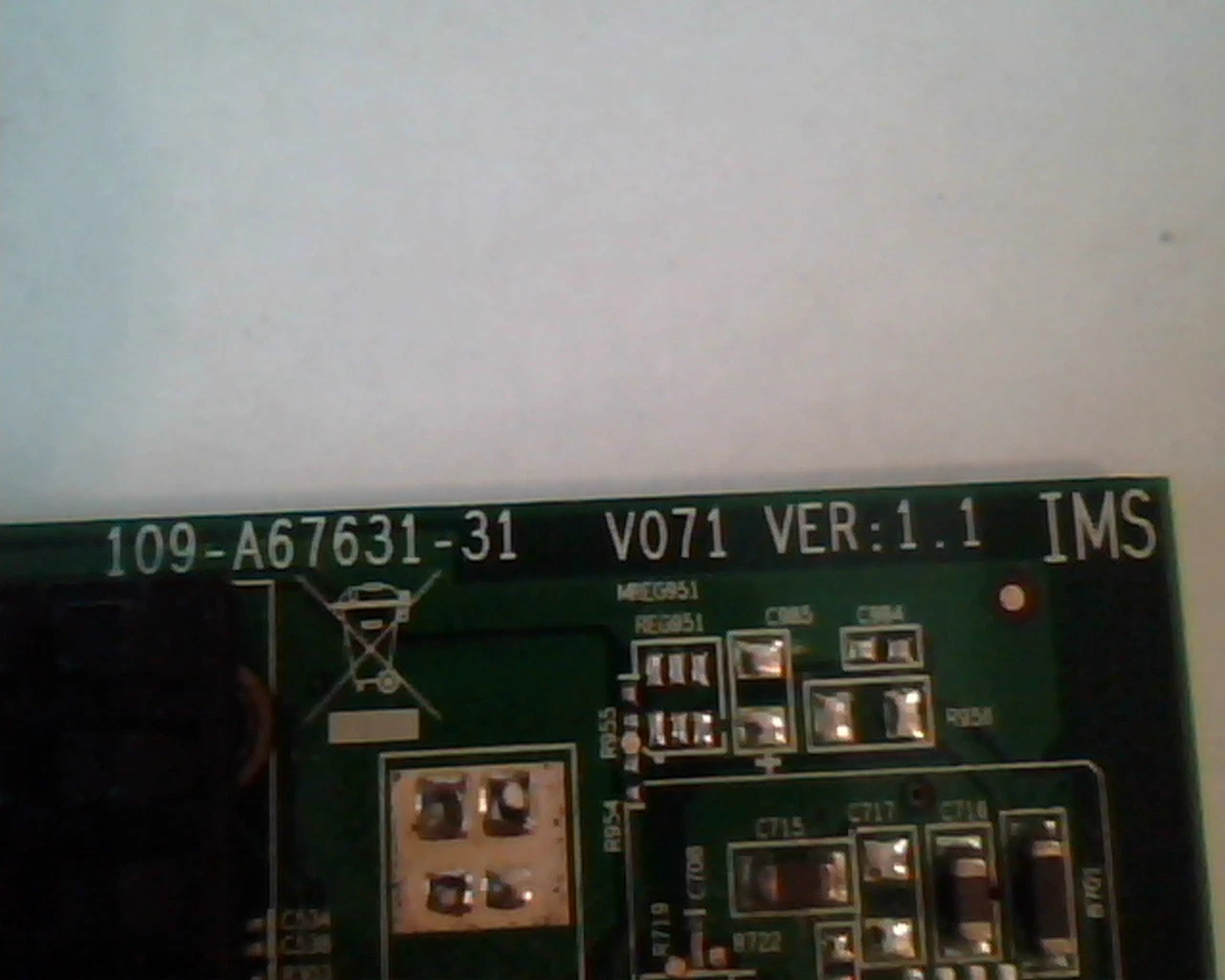PCI-E express card ATI 109-A67631-31 V071 Ver 1.1 ATI-102-A676 Rev A00 VGA DVI - image 2