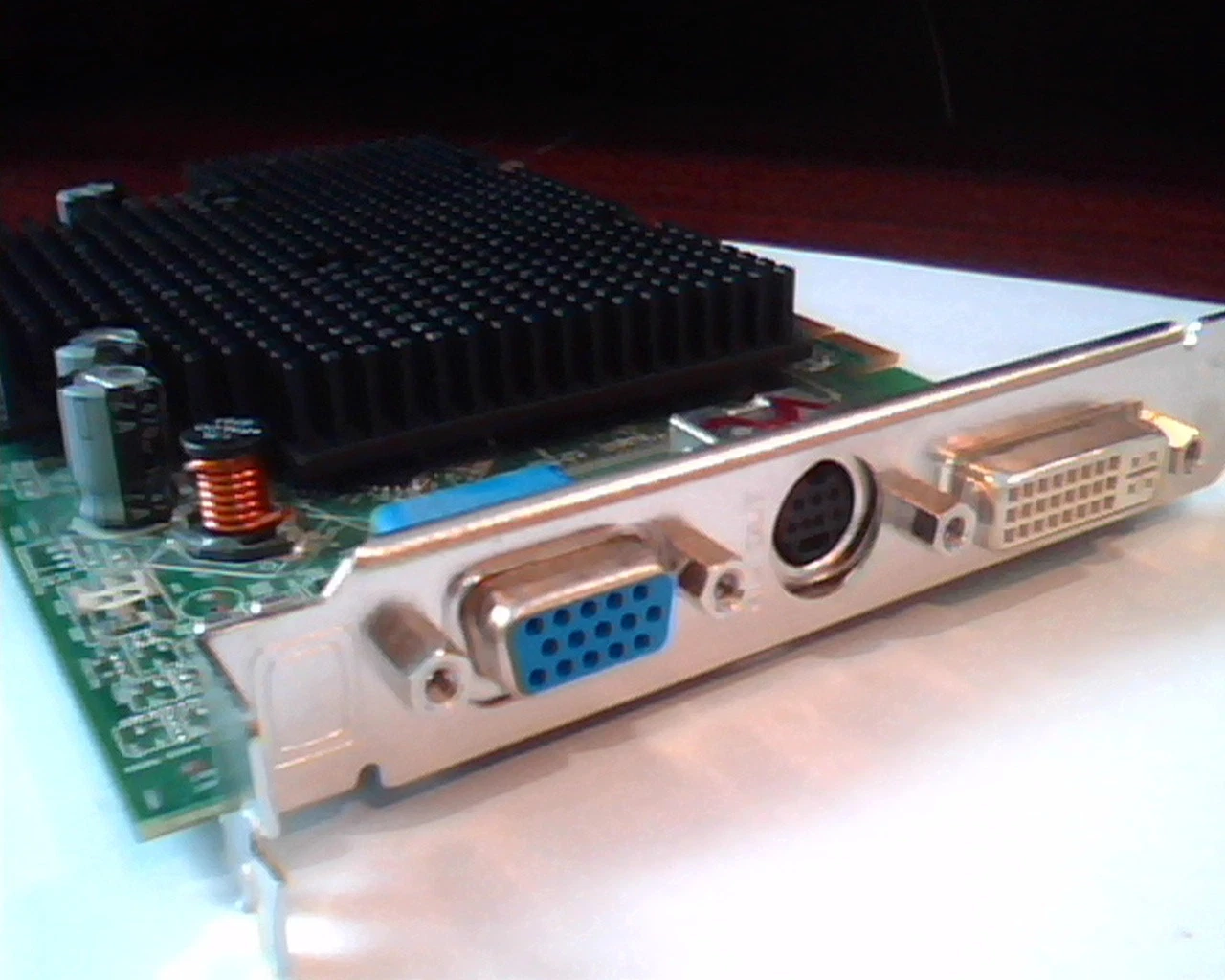 PCI-E express card ATI 109-A67631-31 V071 Ver 1.1 ATI-102-A676 Rev A00 VGA DVI - image 6
